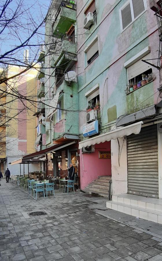 Rondine Studio Apartment Tirana Exterior photo